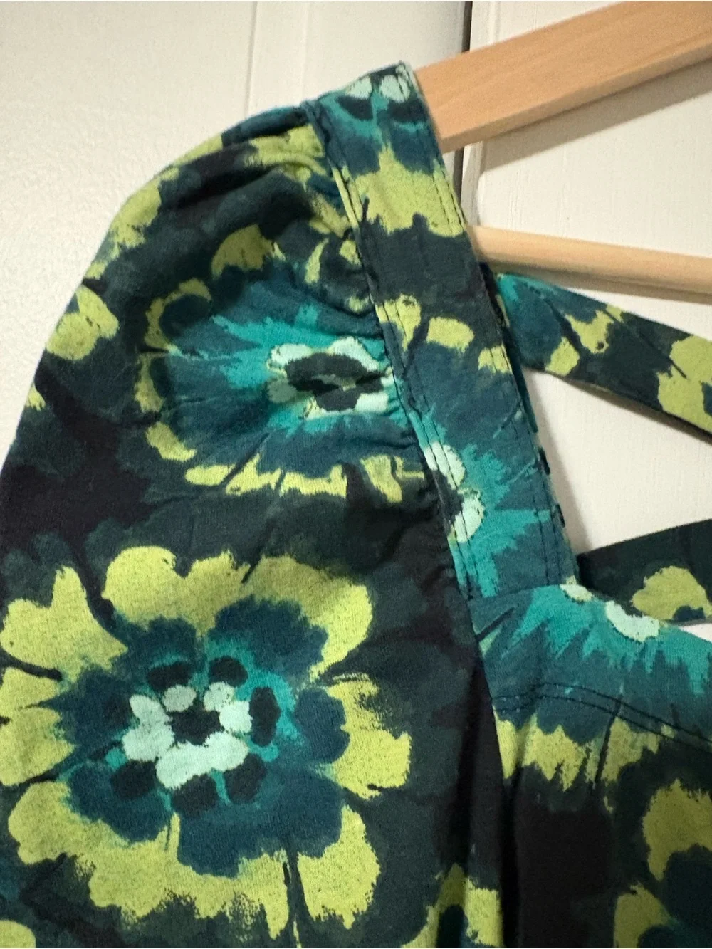 Free People NWT Floral Cropped Puff-Sleeve Crisscross Top in Black, Teal, Lime